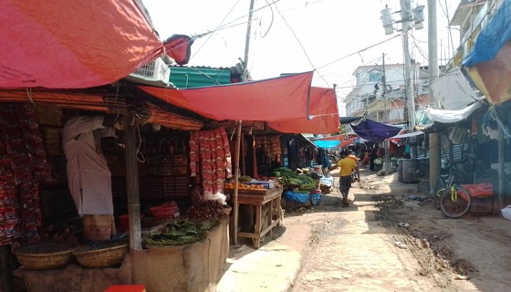 সাপাহারে কাঁচা বাজারে দখলদারির মহোৎসব