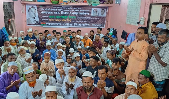 গাবতলীতে জিয়াউর রহমানের শাহাদাৎ বার্ষীকি উপলক্ষে খাবার বিতরন