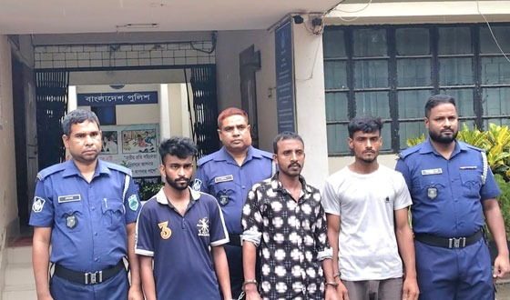 গাবতলীতে ৩ অপহরনকারী গ্রেপ্তার, ভিকটিম উদ্ধার