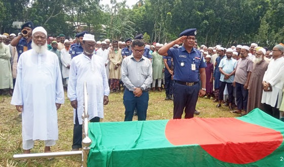 রাষ্ট্রীয় মর্যাদায় দাফন বীর মুক্তিযোদ্ধা আ: সোবহান