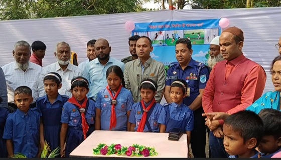 ভূঞাপুরে সরকারি প্রাথমিক বিদ্যালয়ে প্লেগ্রাউন্ডের উদ্বোধন