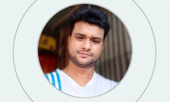 রাজনৈতিক ক্ষোভ জনতার সম্পদে কেন, নেতাদের প্রতিশ্রুতি ও বাস্তবতার সংঘর্ষ