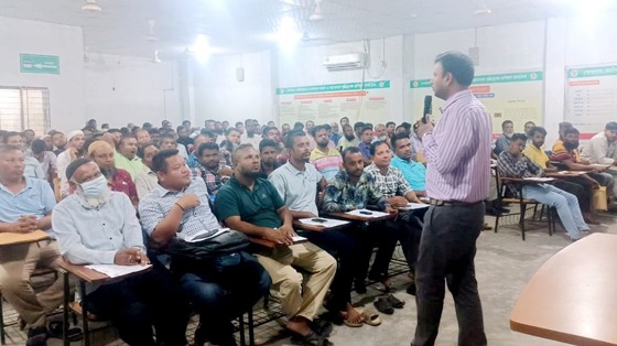 বিআরটিএ ও ডামের উদ্যোগে ১৫৭০ গণপরিবহণ চালককে প্রশিক্ষণ প্রদান