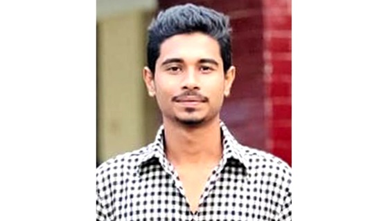 ত্রিশালে বন্ধুর হাতে বন্ধু খুন, অস্ত্র নিয়ে থানায় আত্নসমর্পন