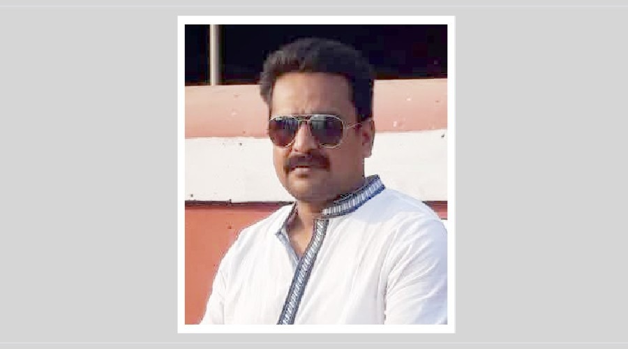 বাগেরহাটের চায়ের দোকানে বসা অবস্থায় সাংবাদিককে কুপিয়ে হত্যা