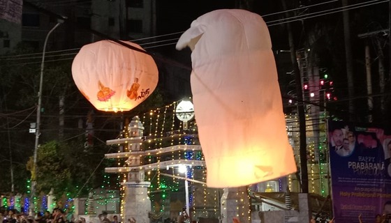 অহিংসা আর মঙ্গলবারতায় উড়ল চট্টগ্রামে প্রবারণার ফানুস