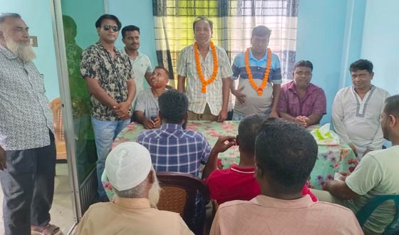 দেবহাটার কুলিয়া ইউনিয়ন বিএনপির নবনির্বাচিত সভাপতি শামীমের মতবিনিময়