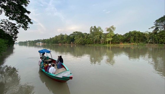 একটি সেতুর অভাবে উন্নয়ন বঞ্চিত হচ্ছে কলমা ইউনিয়নবাসী