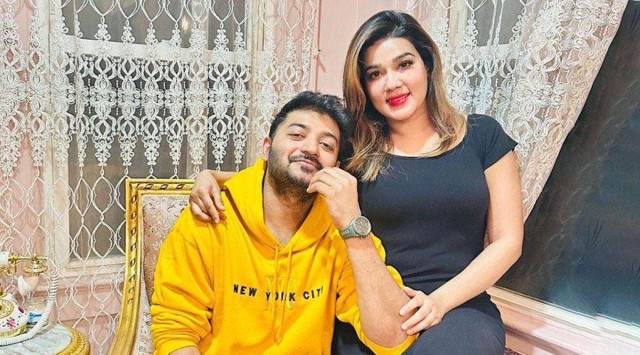 দশ বছর পর এক হলেন বাপ্পী-মাহি