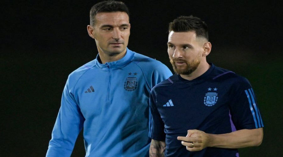 মেসিকে নিয়ে কোনো ধরনের ঝুঁকি নেবেন না স্কালোনি