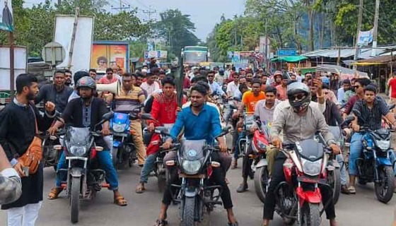 শাপলা প্রতিকের দাবিতে বাগেরহাটে এনসিপির মোটরশোভাযাত্রা ও সমাবেশ