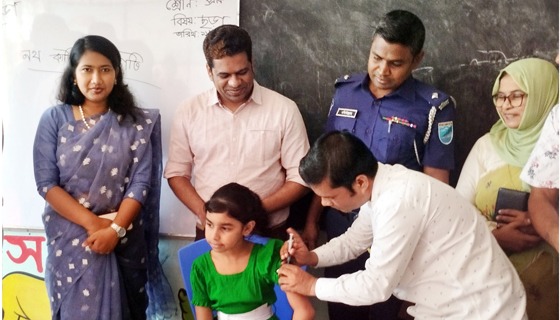 চরভদ্রাসনে টাইফয়েড টিকাদান ক্যাম্পেইন উদ্বোধন সম্পন্ন