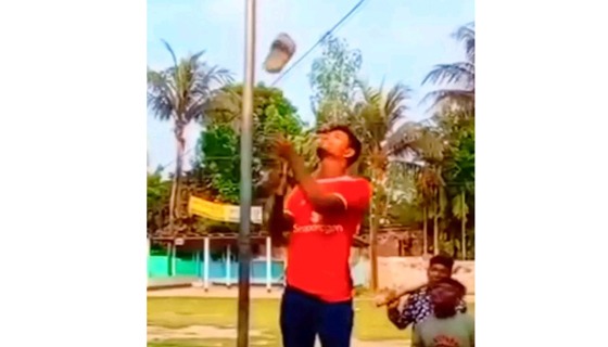 সুন্দরগঞ্জে জাতীয় পতাকা অবমাননায় কলেজ শিক্ষার্থী জেল হাজতে