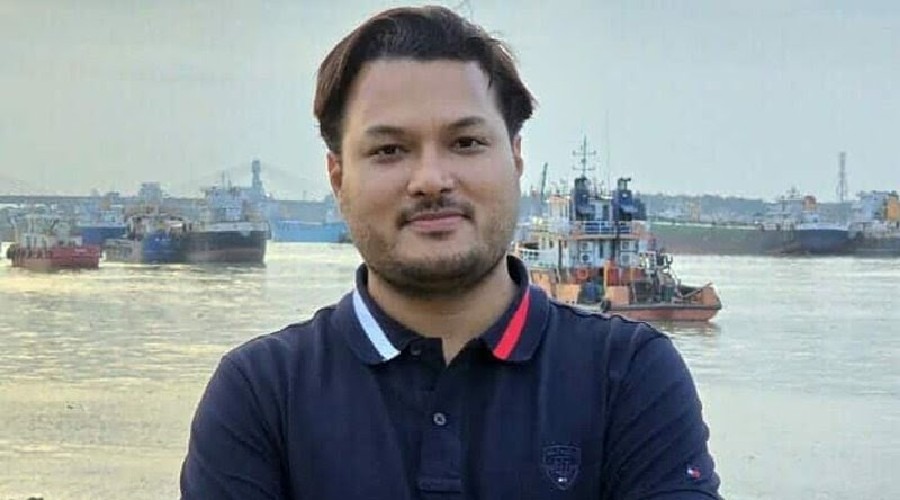 শৃঙ্খলাভঙ্গের অভিযোগে এনসিপি থেকে মুনতাসির মাহমুদকে অব্যাহতি