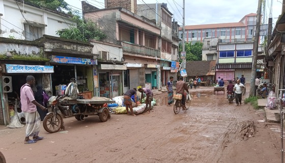 বেতগ্রাম-কয়রা ভায়া পাইকগাছা আঞ্চলিক মহাসড়কের কাজ ৫ বছরেও শেষ হয়নি