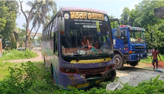 অসুস্থ নাতনিকে দেখতে এসে লাশ হলেন নানা-নানি
