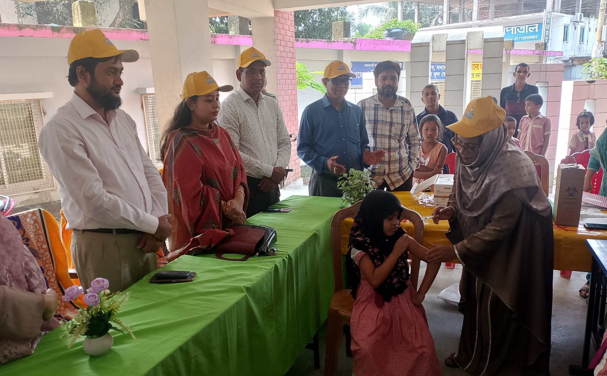 কাপাসিয়ায় টাইফয়েড টিকাদান কর্মসূচির শুভ উদ্বোধন