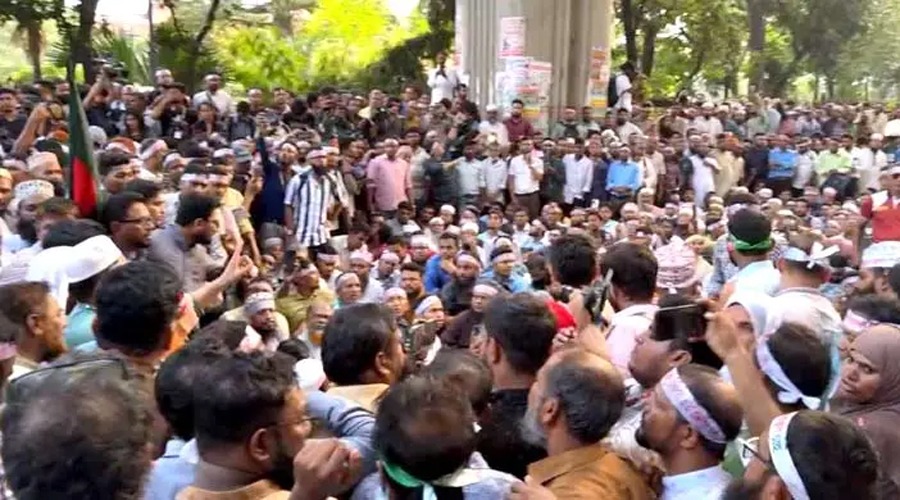 মাজারগেটেই রাতে অবস্থান করবেন এমপিও শিক্ষকরা