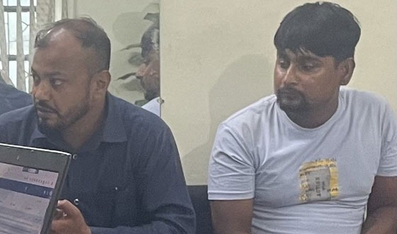 দিনাজপুরের খানসামায় ব্রাক কর্মী নারী সহ আটক