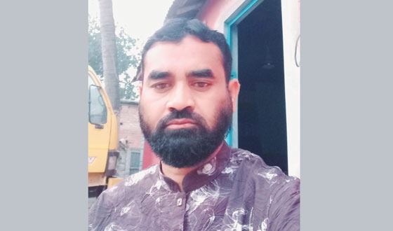 পারিবারিক কোলহের জেরে ইটভাটা মালিক কে কুপিয়ে হত্যার চেষ্টা