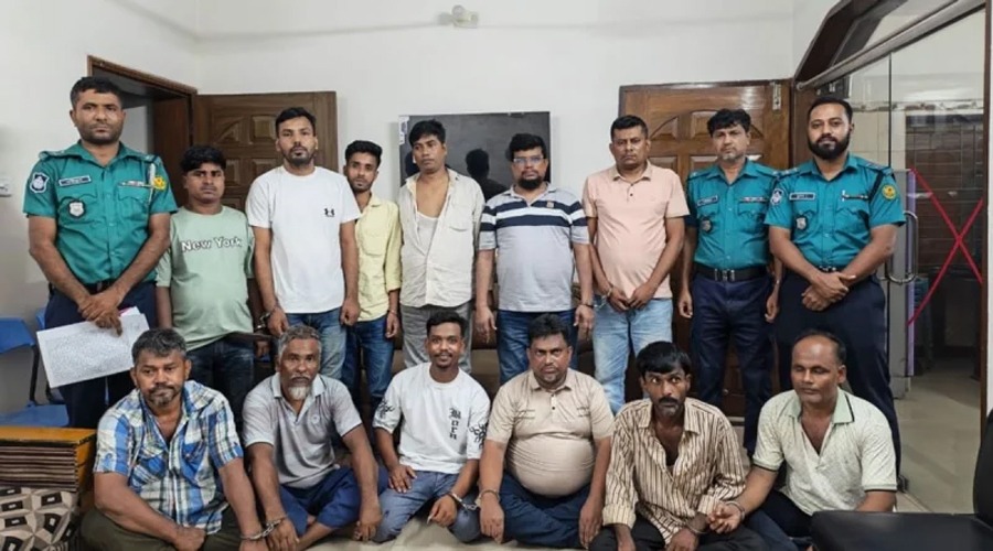 ঝটিকা মিছিলের প্রস্তুতিকালে আ.লীগের ১২ নেতা-কর্মী গ্রেপ্তার