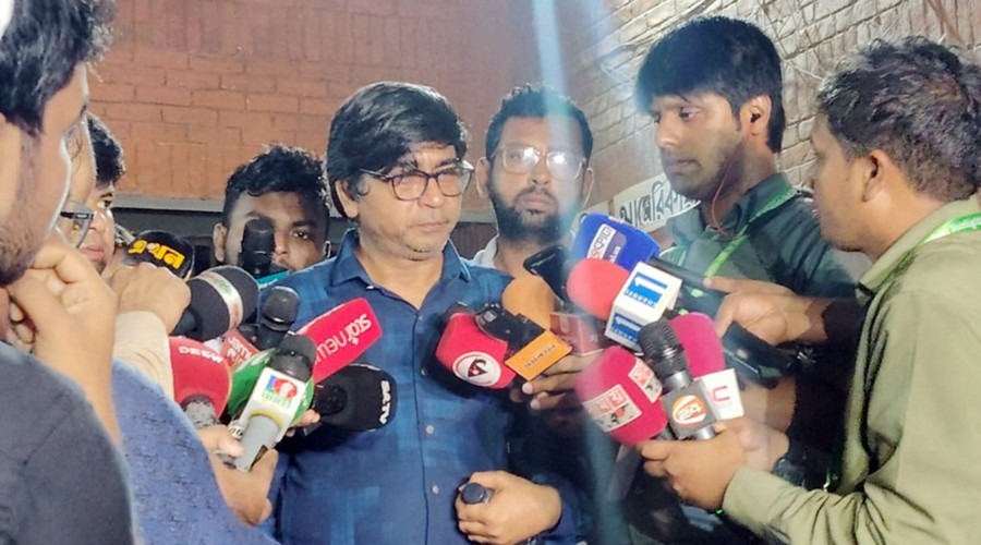 অনিয়মের অভিযোগে জাকসু নির্বাচন কমিশনের সদস্যের পদত্যাগ