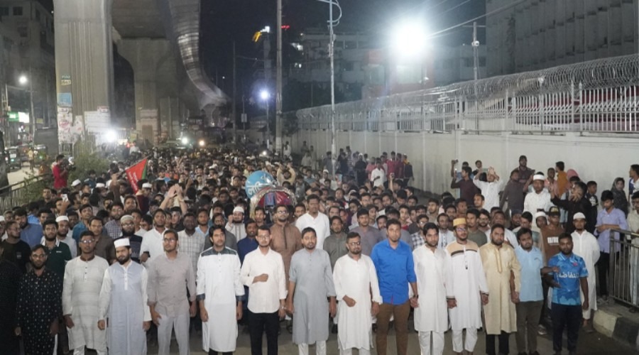 জাকসু নির্বাচনে ফলাফল বিলম্বে রাজধানীতে শিবিরের বিক্ষোভ