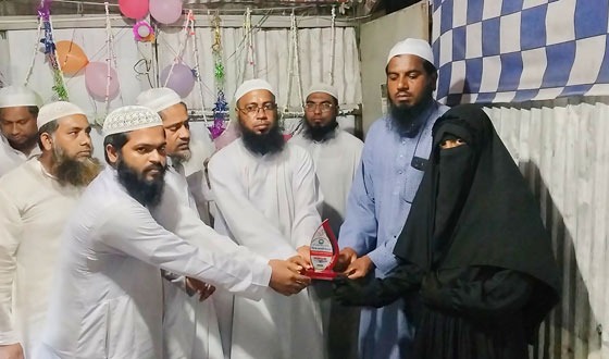 ২১০ দিনে কোরআনে হাফেজা হলেন ছালমা