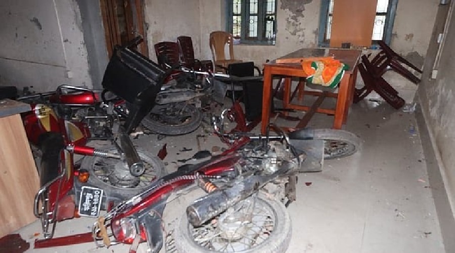 ভাঙচুর ও অগ্নিসংযোগে ভাঙ্গা উপজেলা পরিষদ থমথমে
