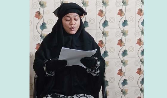 পার্বতীপুরে জীবনের নিরাপত্তা চায় প্রাথমিক শিক্ষিকা আফরোজা খাতুন