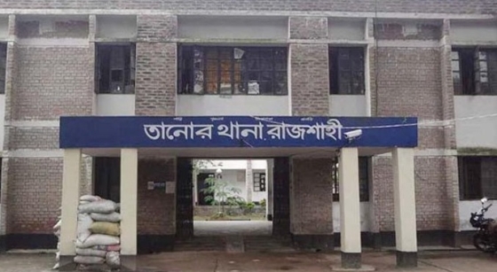 তানোরে ‘মব’ তৈরি করে পুলিশের ওপর আক্রোমন, আটক ১