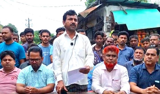 চাঁদপুরে পাওনা টাকার দাবিতে ২৫ ব্যবসায়ীর সংবাদ সম্মেলন