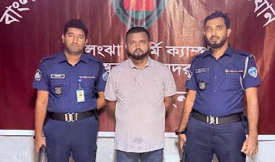 কক্সবাজারে ভুয়া সেনা কর্মকর্তার পরিচয় প্রতারণা, আটক ১