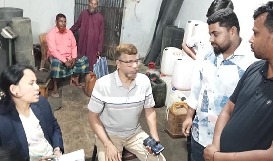 আটোয়ারীতে আবারো বেশী দামে ডিজেল বিক্রি করায় ৩০ হাজার টাকা জরিমানা