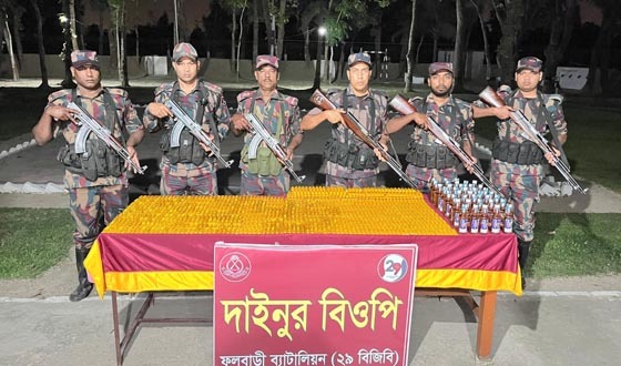 ফুলবাড়ীতে বিপুল পরিমানে মাদক জব্দ