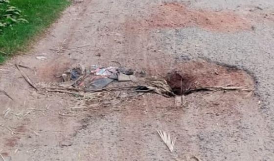 বুধহাটা-উজিরপুর সড়কের দুরাবস্থায় জনভোগান্তি চরমে