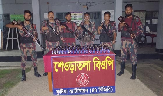 মেহেরপুরের ২ সীমান্তে গাঁজা ও ফেয়ারডিল সিরাপ উদ্ধার