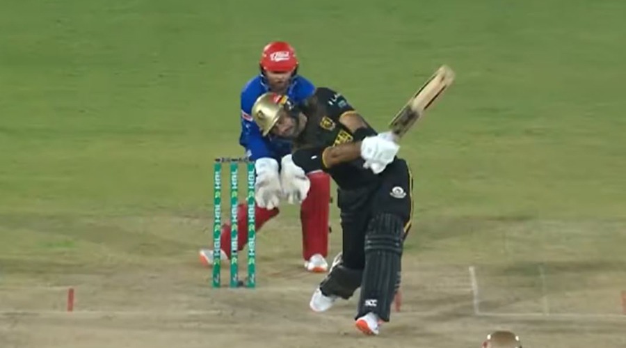 ১১ হাজার রানের মাইলফলক স্পর্শ করলেন ম্যাক্সওয়েল