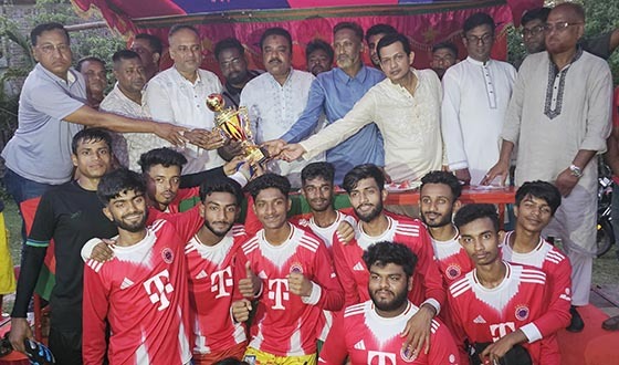 রূপসায় ফুটবল টুনামেন্টর ফাইনালের পুরস্কার বিতরণ