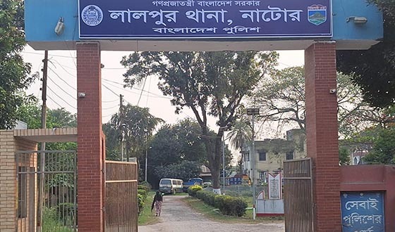লালপুরে তাপমাত্রা ৩৮ ডিগ্রি, বিপর্যস্ত জনজীবন