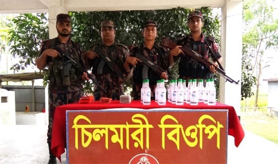 দৌলতপুর সীমান্তে ২৪ লক্ষাধিক টাকার মাদকদ্রব্য উদ্ধার