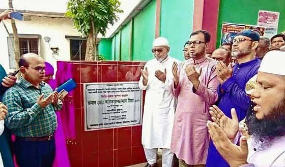 সরকার সীমাবদ্ধ সম্পদের ব্যবহার করে উন্নয়ন কার্যক্রম ত্বরান্বিত করতে বদ্ধপরিকর