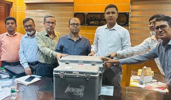 কলাপাড়ায় কুকুড়ে কামড়ানো রোগিদের বিনামূল্যে ভ্যাকসিন প্রদান