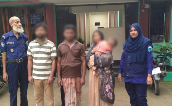 বাগমারায় সাংবাদিকের বাড়িতে স্বর্ণালঙ্কার লুট, গ্রেপ্তার ৩