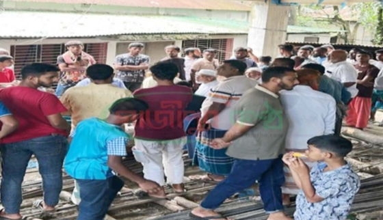 কালীগঞ্জে ডাকাতির ঘটনায় গৃহকর্ত্রী খুন, বাবা-মেয়ে গুরুতর জখম