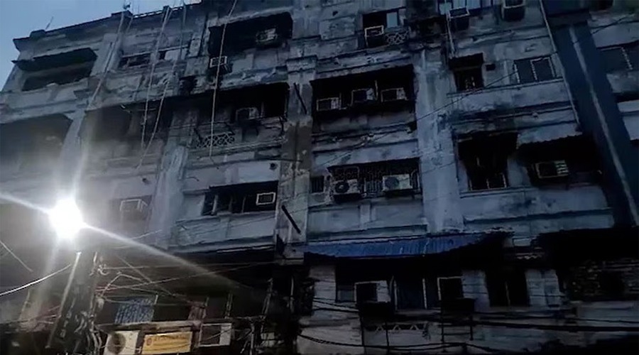 কলকাতার হোটেলে ভয়াবহ আগুন, নিহত ৯ বাংলাদেশি