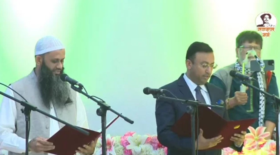 প্রতিমন্ত্রী হিসেবে শপথ গ্রহণ করলেন শামীম কায়সার ও  হুমায়ুন কবির