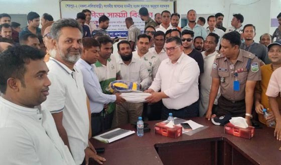 শেরপুরে ২২৫ শিক্ষাপ্রতিষ্ঠানে এমপির ক্রীড়া সামগ্রী বিতরণ