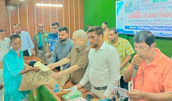 সুবিধাবঞ্চিত মানুষের পুণঃর্বাসনে কাজ করছে: এমপি ফয়সল