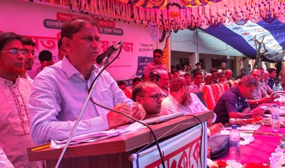 মান্দায় মাদকবিরোধী ও স্বাস্থ্য সুরক্ষা বিষয়ক সমাবেশে এমপি টিপু